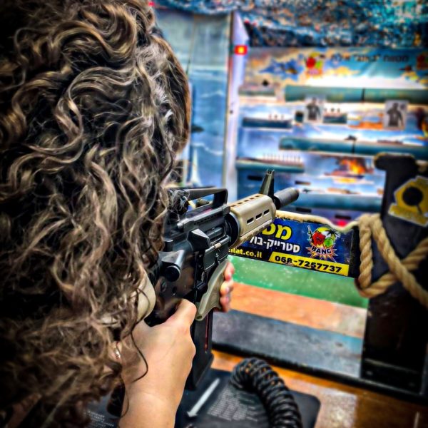 02E8D669-B05A-4FAD-A663-5E552BEB8316